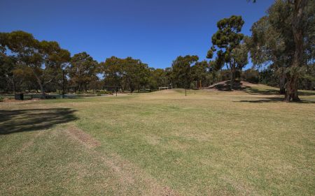 Regency Park Reserve