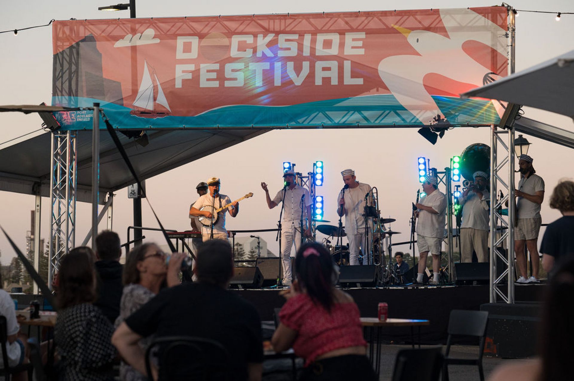 Live band at Dockside